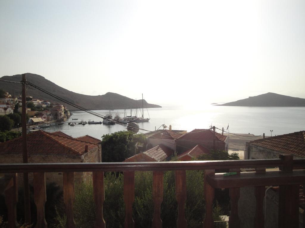 Villa Chrysodimi Chalki Town Rom bilde