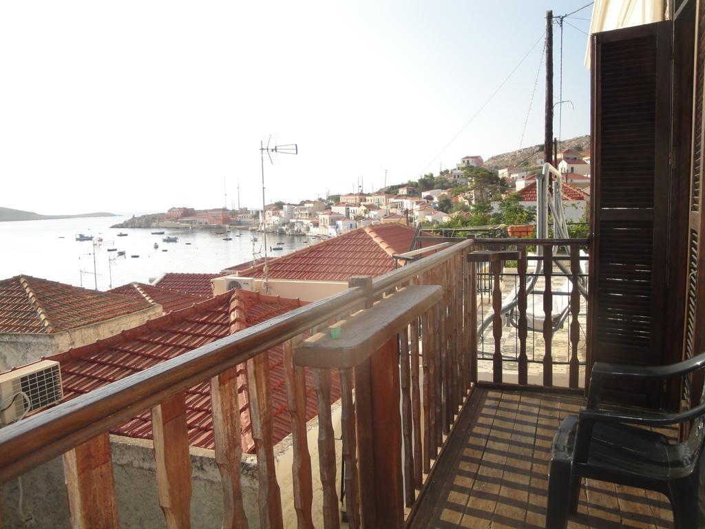 Villa Chrysodimi Chalki Town Rom bilde