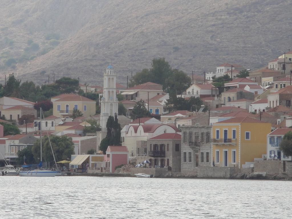 Villa Chrysodimi Chalki Town Rom bilde