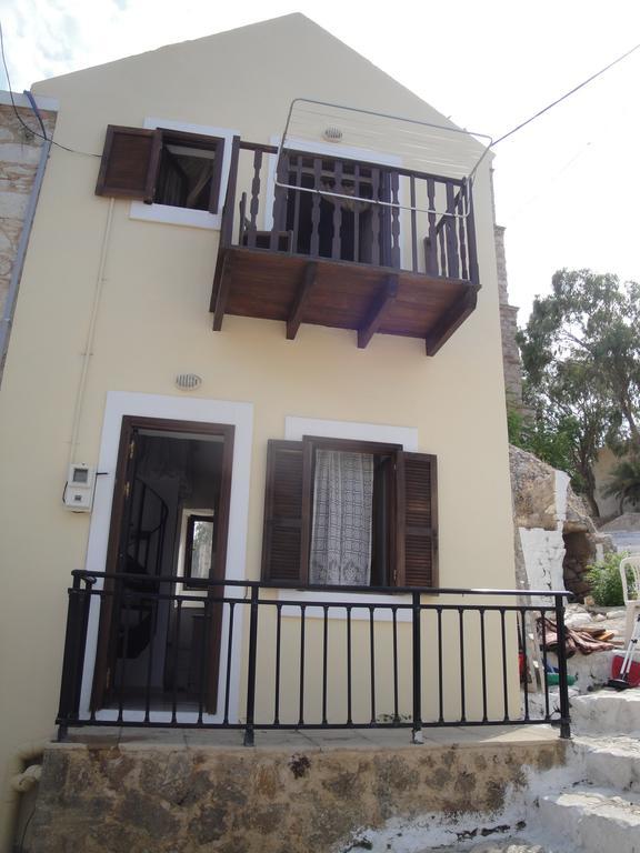 Villa Chrysodimi Chalki Town Rom bilde
