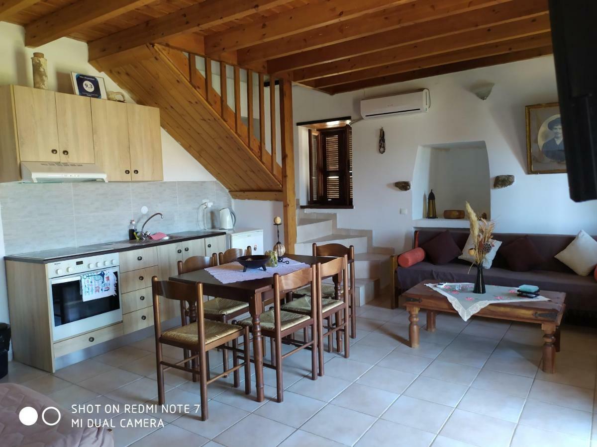 Villa Chrysodimi Chalki Town Eksteriør bilde
