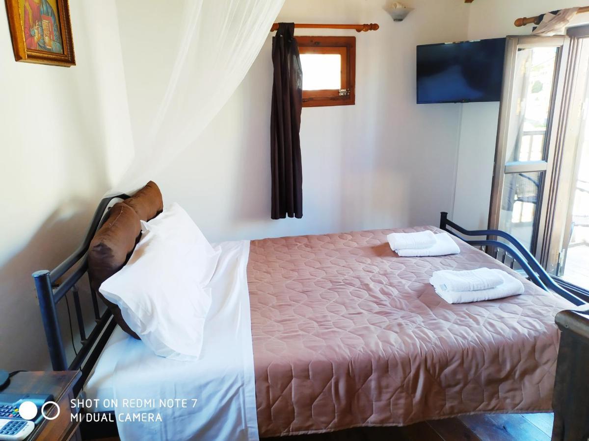 Villa Chrysodimi Chalki Town Eksteriør bilde