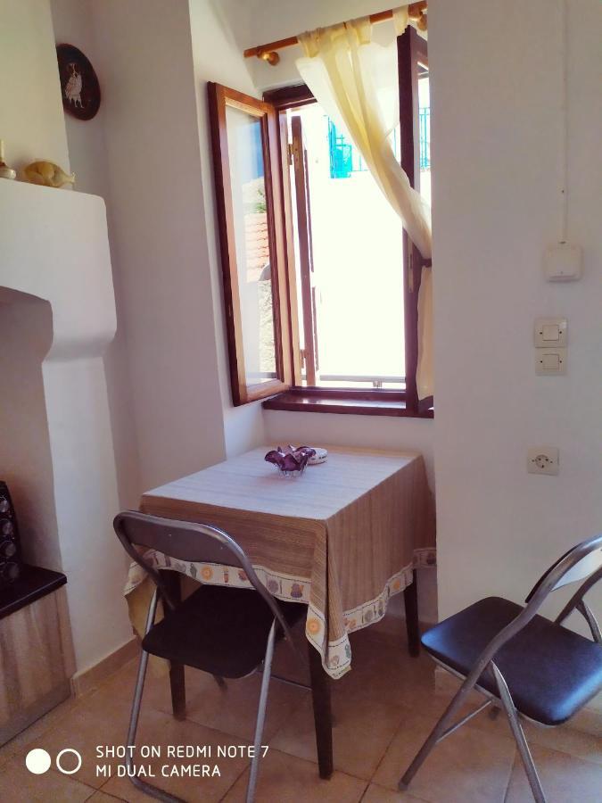 Villa Chrysodimi Chalki Town Eksteriør bilde
